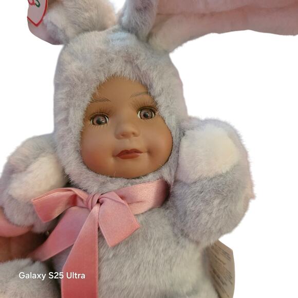Geppeddo Cuddle Kids Baily Bunny Rabbit Baby Doll Porcelain Face Plush NWT - Picture 2 of 7